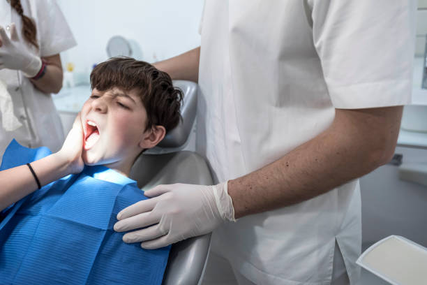 Best Emergency Dental Care for Broken or Chipped Teeth in Fowler, CA